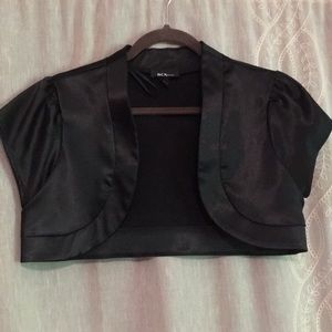 BCXdress XL black satin shrug